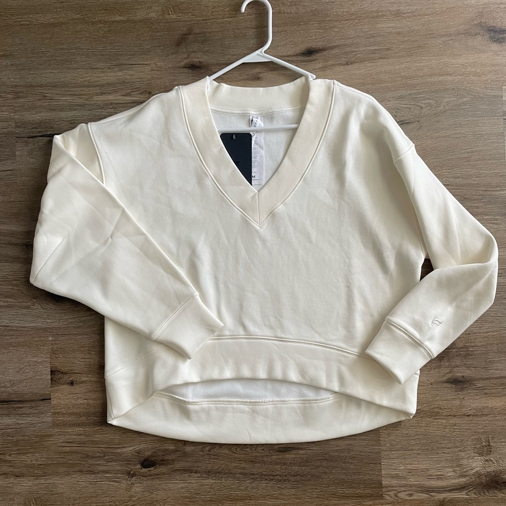 Fabletics V neck oversized sweatshirt sweater NWT size M